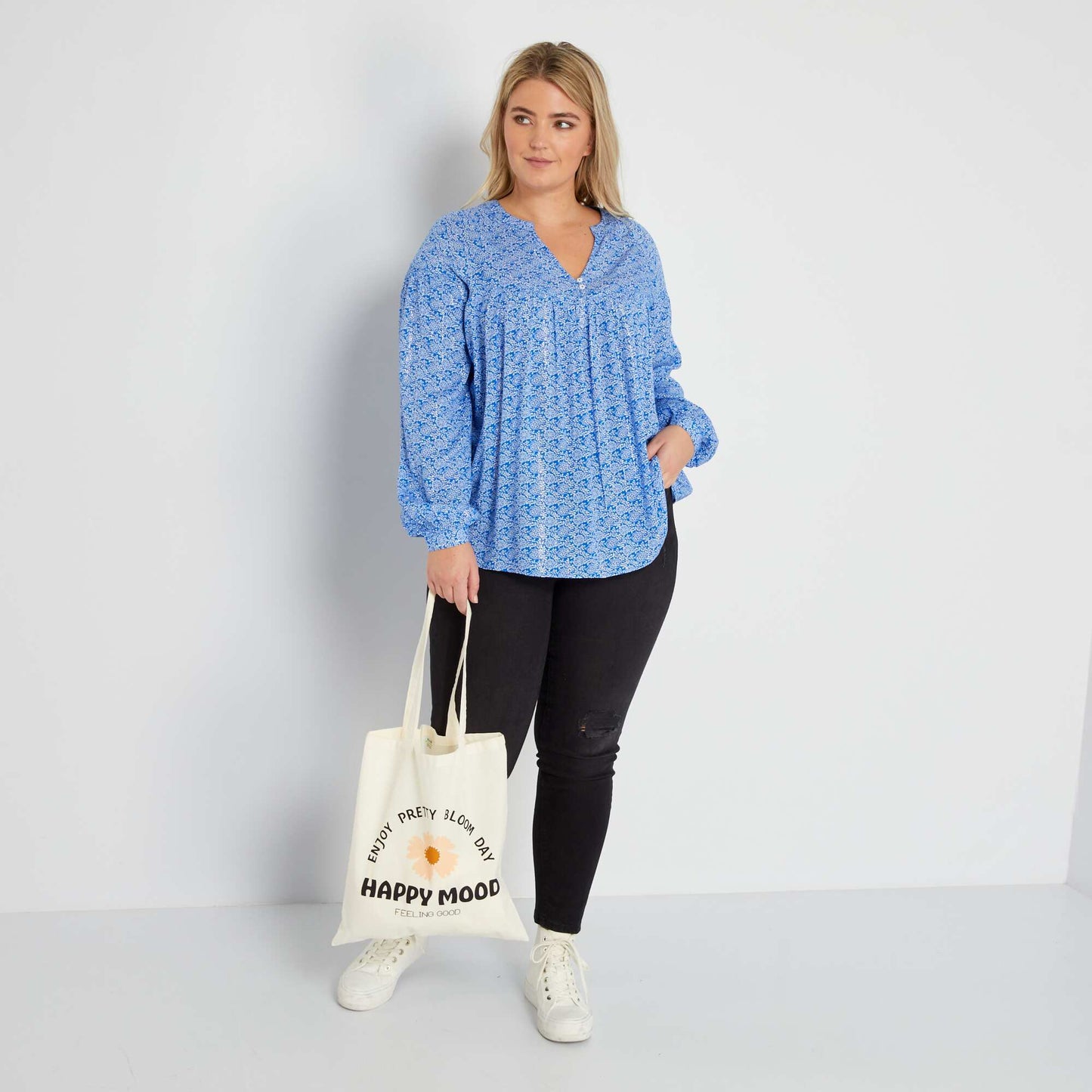 Blouse motif + fils brillants Bleu