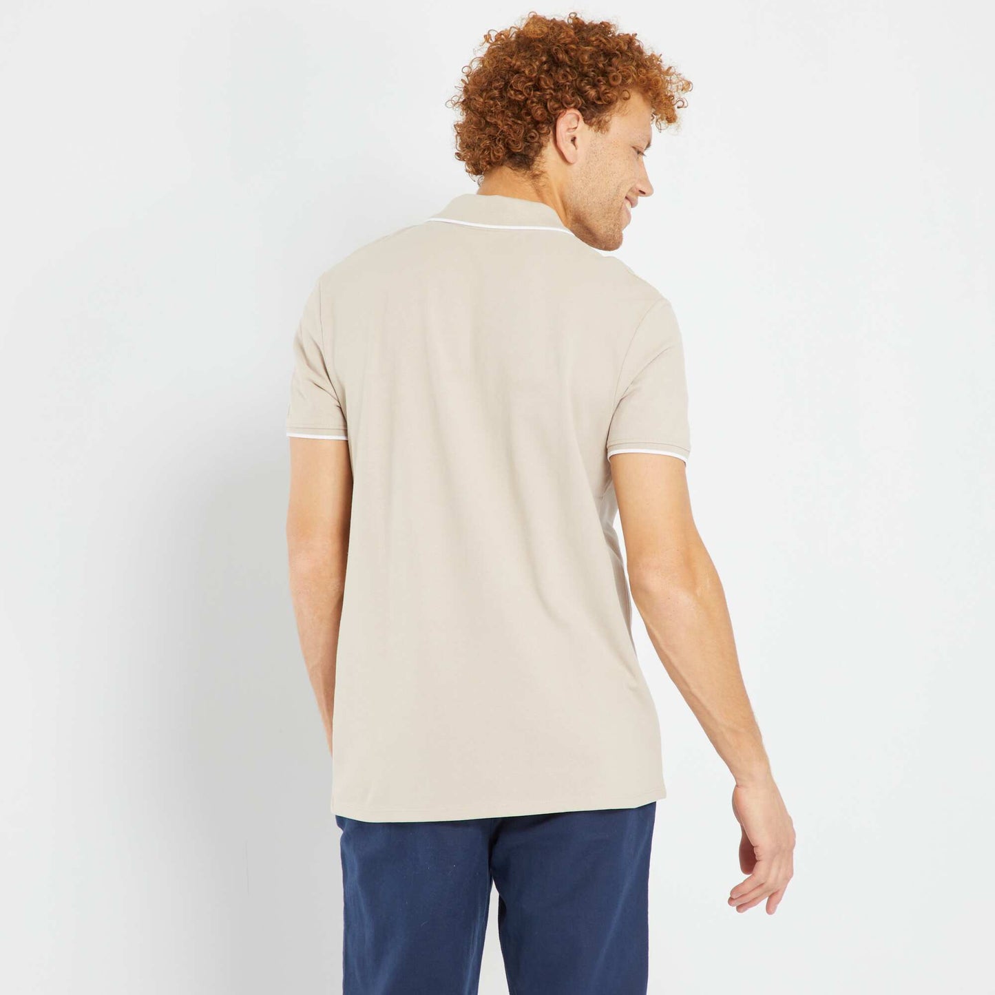 Polo col V en piqu de coton beige